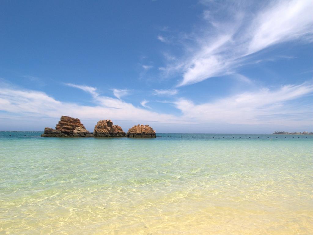 Anjuur Lägenhet Okinawa Exteriör bild